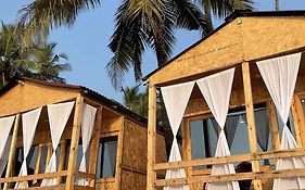 Papillon Beach Huts